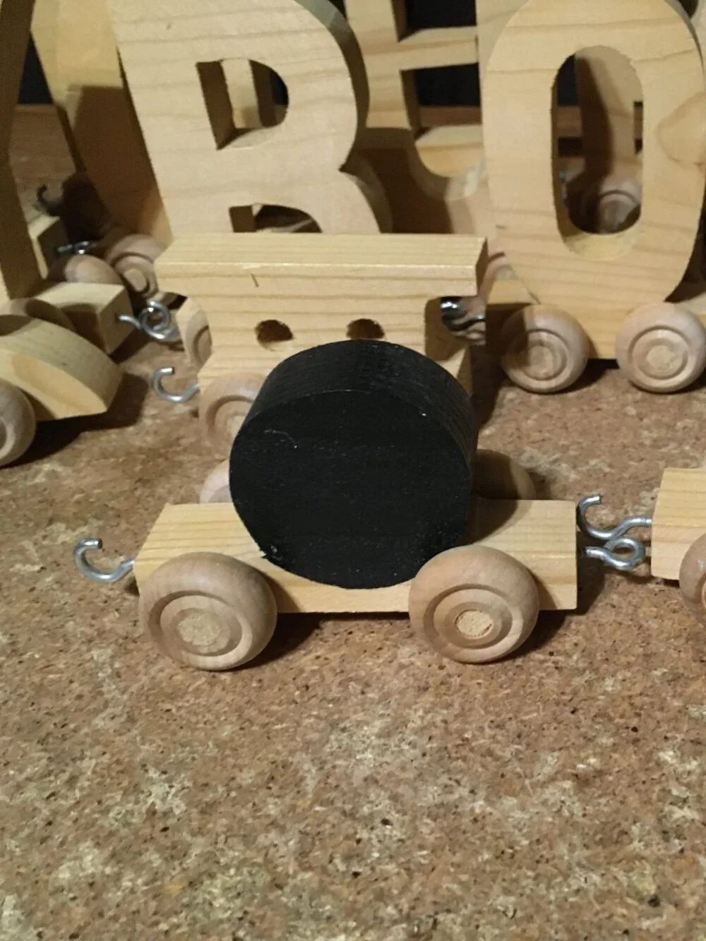 17 PIECE WOODEN TRAIN LOT BOWLING CHICAGO BULLS BASKETBALL LETTERS ENGINE CAR